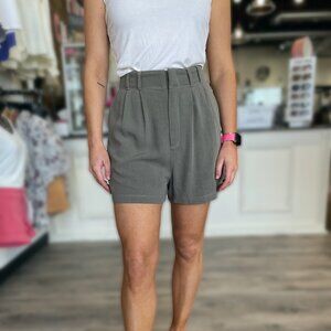 Calista Shorts